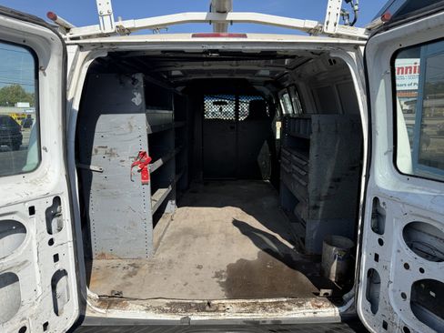 Used 2009 Ford E-350 and Econoline 350 Super Duty image 24