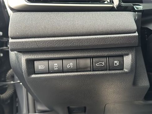 Used 2025 Toyota Camry LE image 14