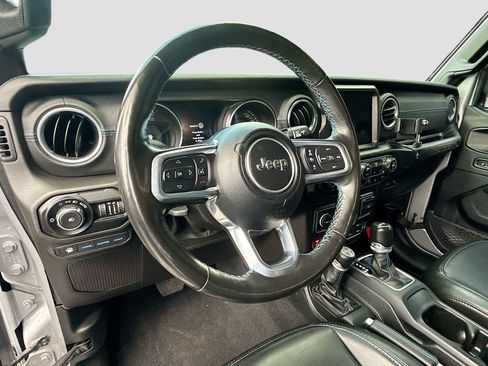 Used 2021 Jeep Wrangler Unlimited Rubicon 4xe w/ Cold Weather Group AWD/4WD image 12
