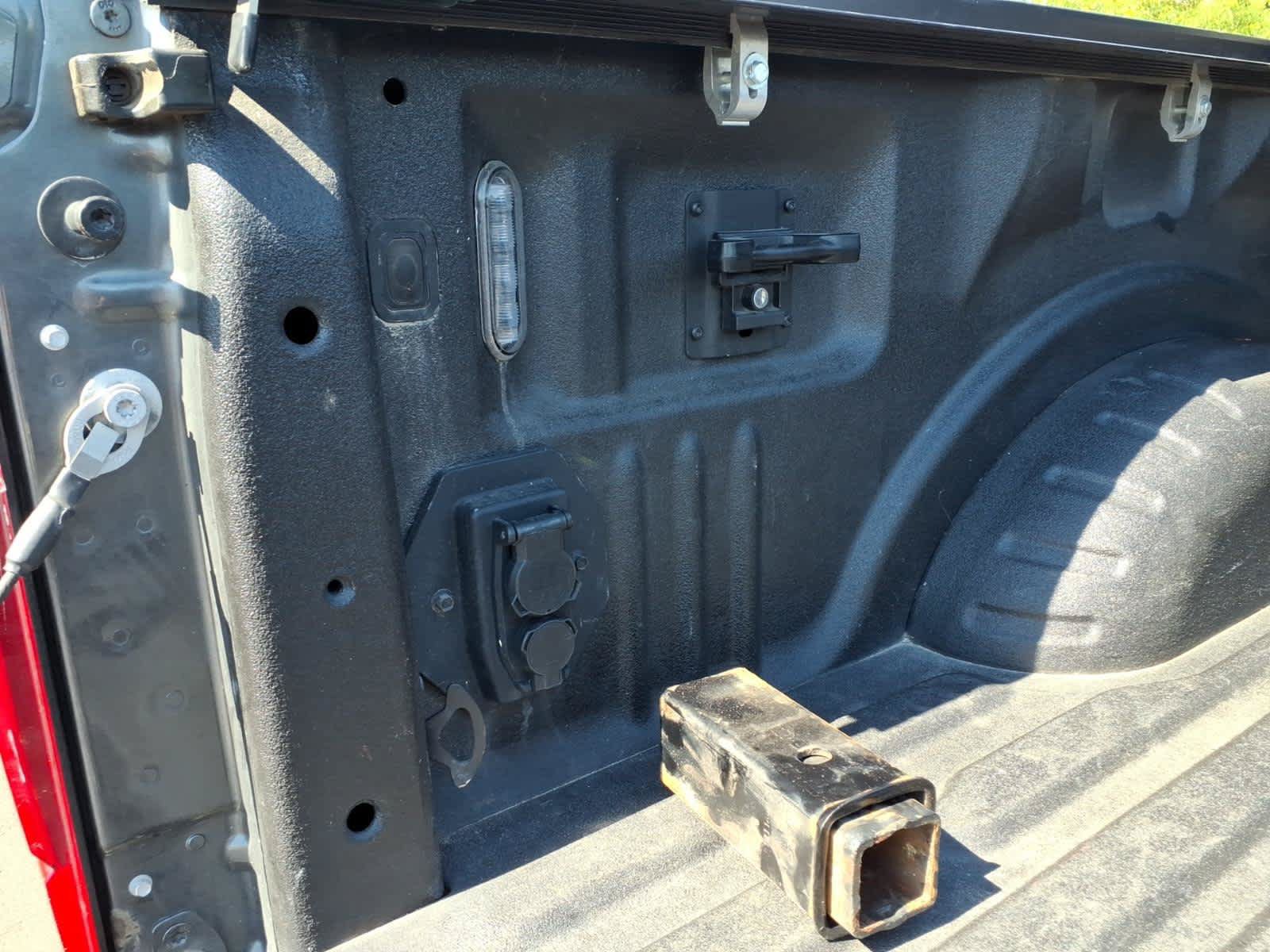 Used 2020 Ford F350 Limited AWD/4WD image 23