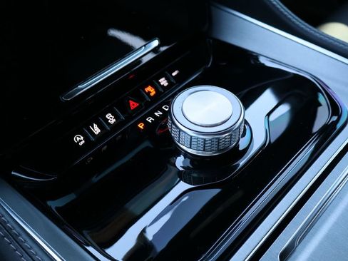 Used 2023 Jeep Wagoneer Series II image 18