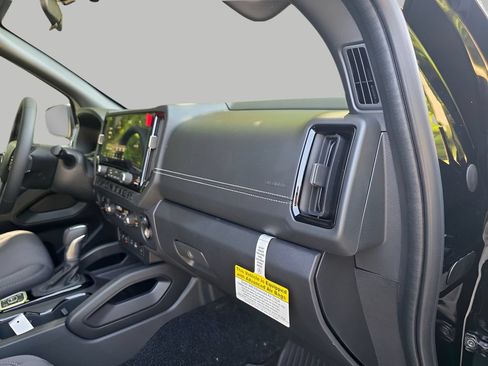 New 2026 Nissan Frontier SV w/ SV Convenience Package AWD/4WD image 10