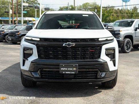 New 2026 Chevrolet Traverse RS image 2