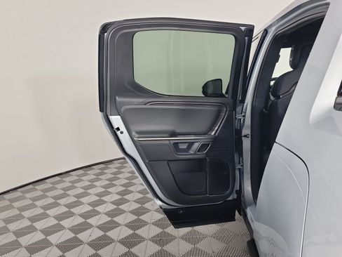 Used 2024 Rivian R1T Adventure Dual AWD/4WD image 17