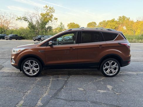 Used 2017 Ford Escape Titanium w/ Equipment Group 301A AWD/4WD image 4