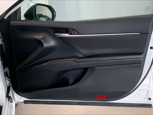 Used 2023 Toyota Camry SE image 28