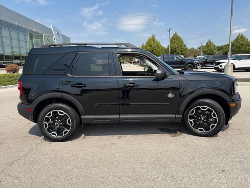 Used 2025 Ford Bronco Sport Outer Banks w/ Outer Banks Tech Package+ AWD/4WD image 8
