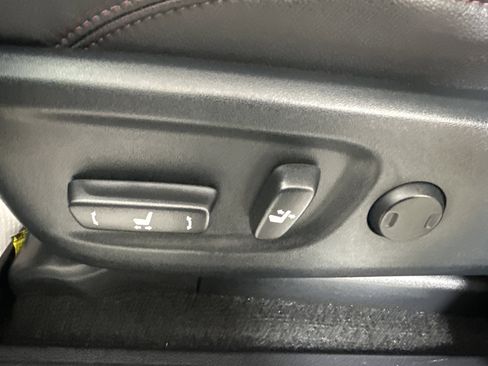 Used 2022 Toyota 4Runner TRD Off-Road Premium image 10