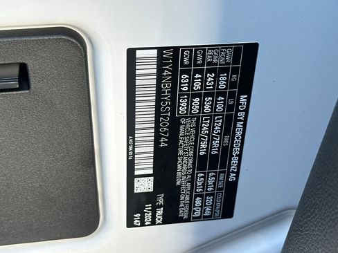 New 2025 Mercedes-Benz Sprinter 2500 image 27