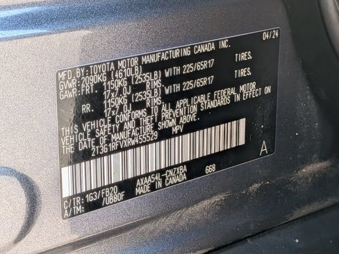 Used 2024 Toyota RAV4 LE AWD/4WD image 32