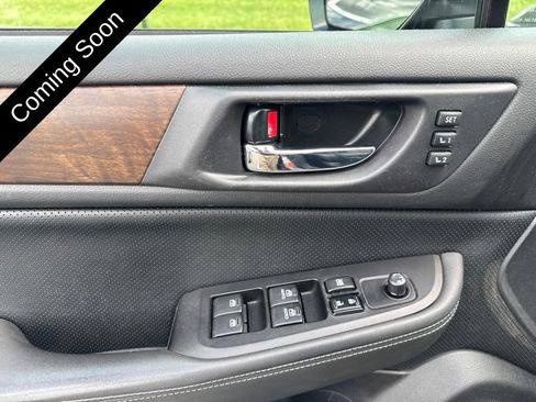 Used 2015 Subaru Outback 2.5i Limited AWD/4WD image 8