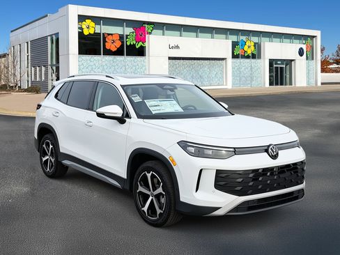 New 2026 Volkswagen Tiguan SE image 1