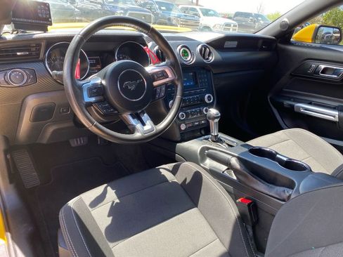 Used 2017 Ford Mustang Coupe RWD image 15