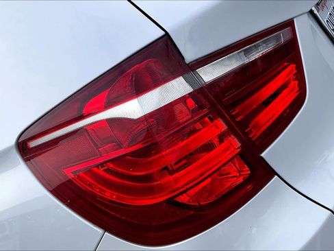 Used 2017 BMW X3 xDrive28i image 32