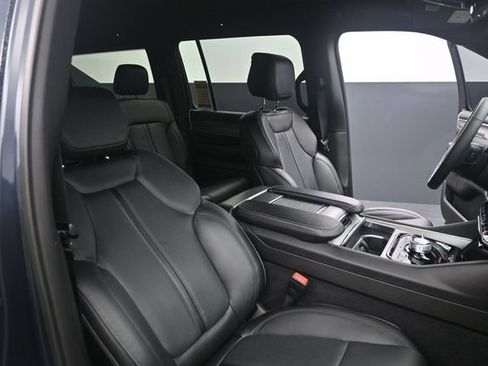 Used 2023 Jeep Wagoneer Series II AWD/4WD image 45