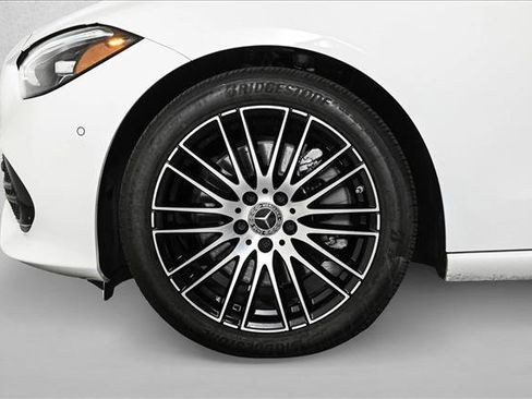 Certified 2025 Mercedes-Benz C 300 4MATIC Sedan image 21