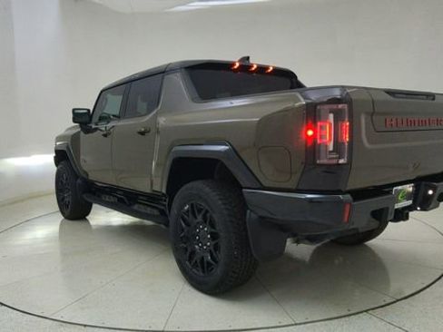 Used 2025 GMC Hummer EV 2X w/ LPO, Sport Package AWD/4WD image 72