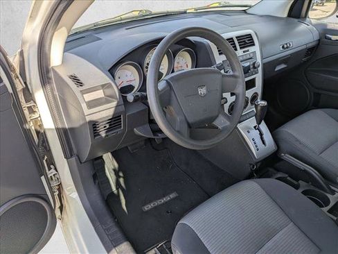 Used 2009 Dodge Caliber SXT image 9