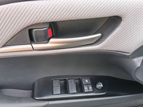 Used 2025 Toyota Camry SE w/ Convenience Package AWD/4WD image 16