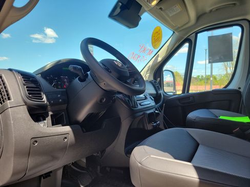 Used 2025 RAM ProMaster 3500 w/ Convenience Group FWD image 6