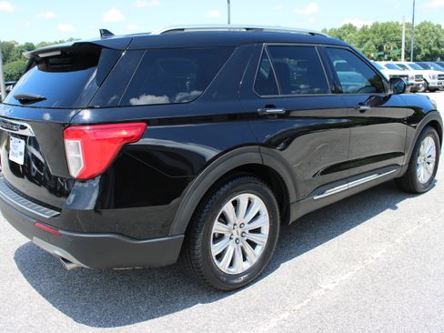 Used 2021 Ford Explorer Limited w/ Equipment Group 301A RWD image 6