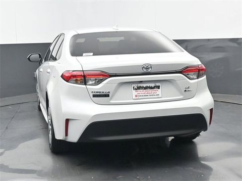 Used 2026 Toyota Corolla LE image 18