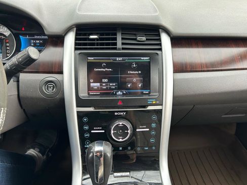 Used 2011 Ford Edge Limited w/ 302A Rapid Spec Order Code FWD image 21