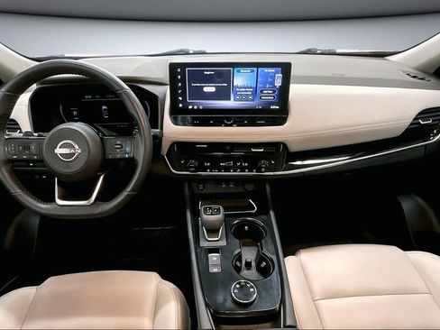 Used 2024 Nissan Rogue SL image 7