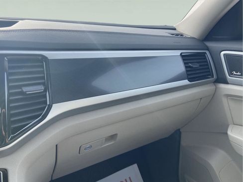 Used 2023 Volkswagen Atlas SEL Premium image 37