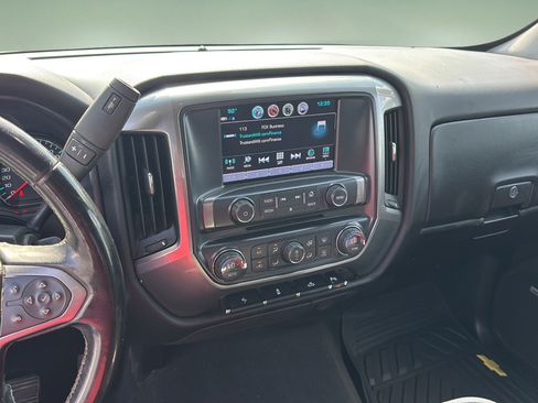 Used 2018 Chevrolet Silverado 1500 LT w/ Texas Edition RWD image 11