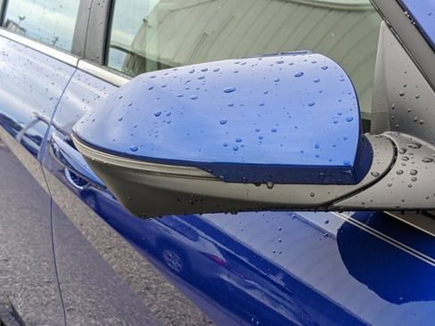 New 2025 Hyundai Elantra Limited image 14