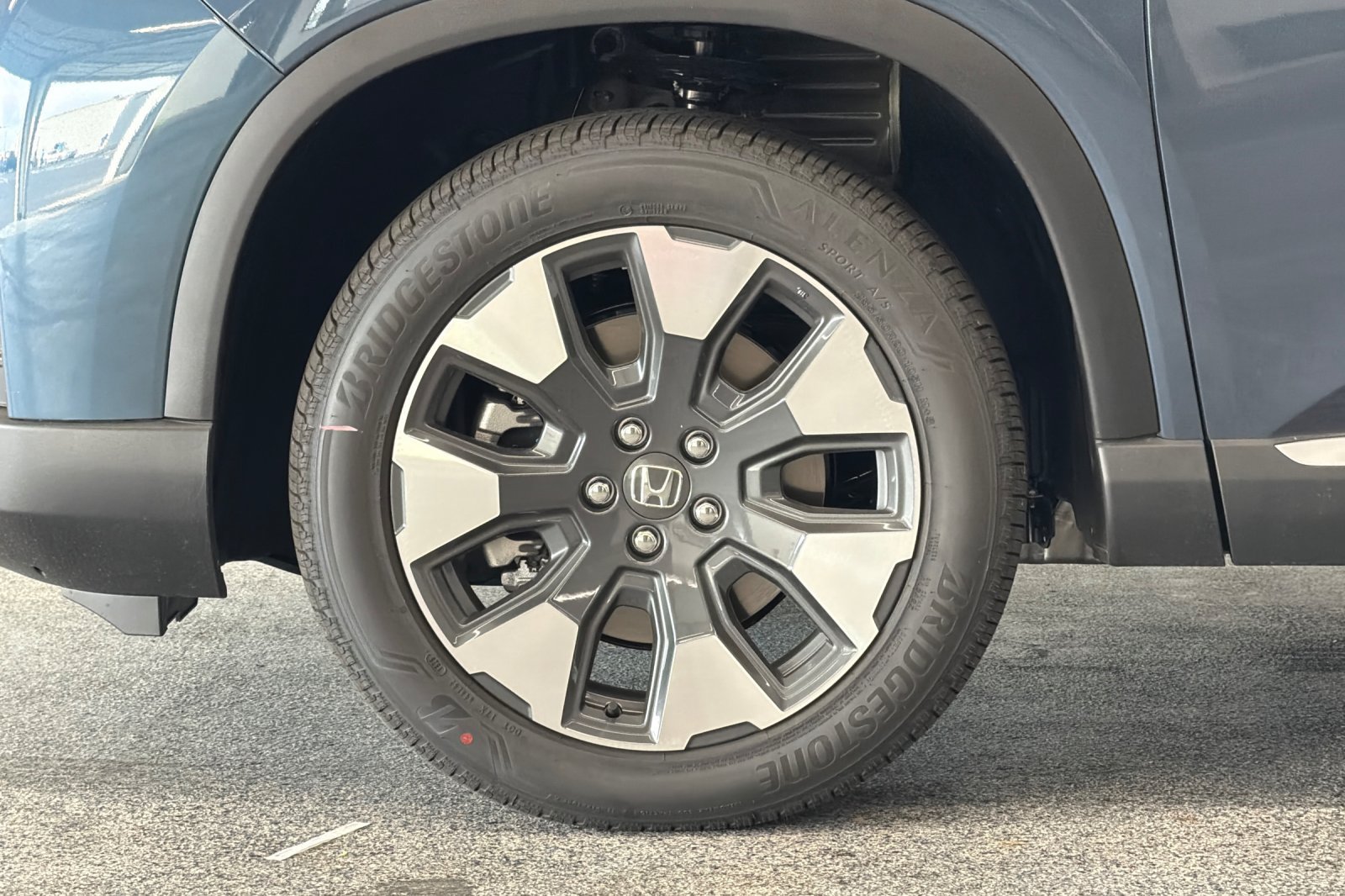 Certified 2026 Honda Pilot Touring image 25