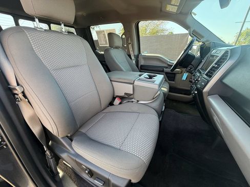 Used 2017 Ford F150 XLT w/ Equipment Group 302A Luxury AWD/4WD image 32