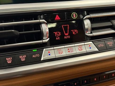 Used 2022 BMW 330i xDrive Sedan w/ Driving Assistance Package image 22