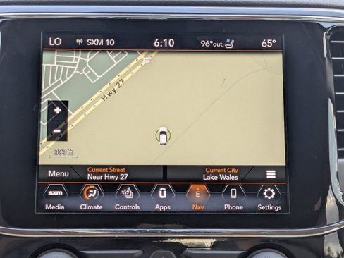 Used 2020 Jeep Grand Cherokee Overland AWD/4WD image 28