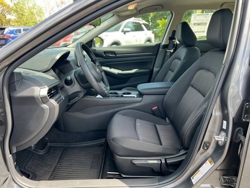 New 2025 Nissan Altima 2.5 S image 3