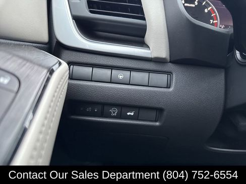 Used 2024 Nissan Rogue SV w/ SV Premium Package image 20