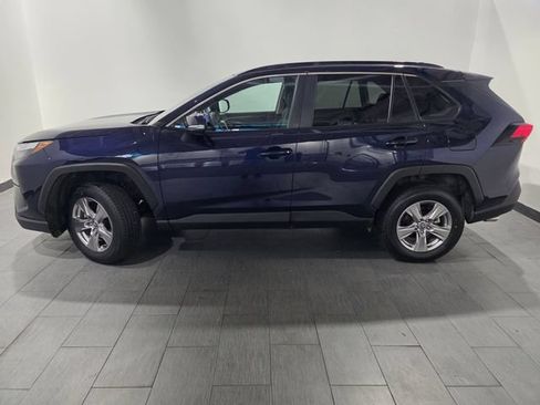 Used 2025 Toyota RAV4 XLE AWD/4WD image 2