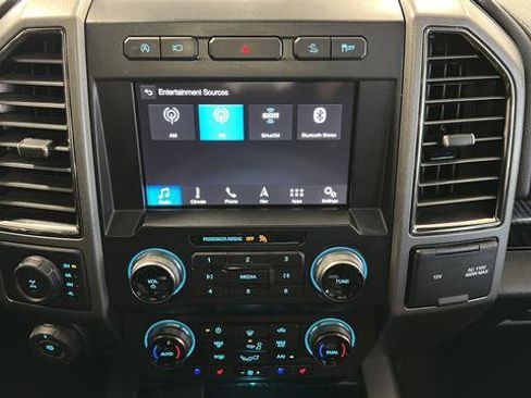 Used 2019 Ford F150 Raptor w/ Equipment Group 802A Luxury AWD/4WD image 14