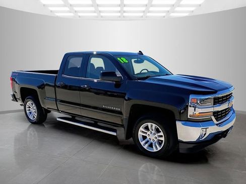 Used 2018 Chevrolet Silverado 1500 LT w/ All Star Edition image 2