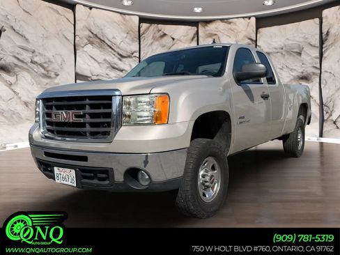 Used 2008 GMC Sierra 2500 SLE w/ Convenience Package AWD/4WD image 1