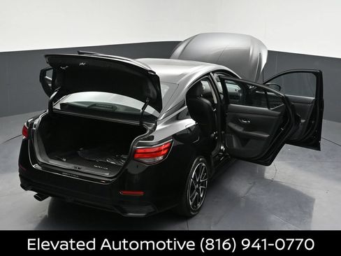 Certified 2025 Nissan Sentra SR w/ SR Premium Package FWD image 36
