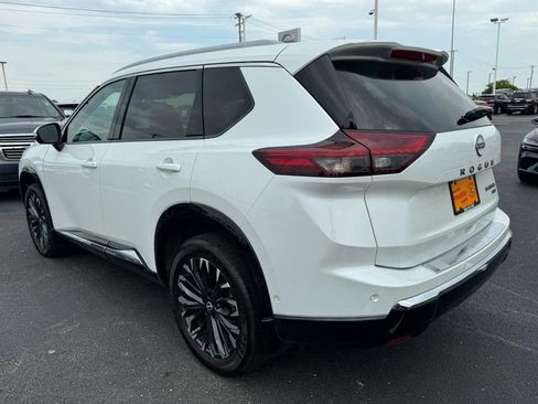 Used 2024 Nissan Rogue Platinum w/ Platinum Premium Package AWD/4WD image 5