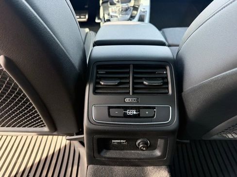 Used 2022 Audi A4 2.0T Premium Plus w/ Premium Plus Package image 15
