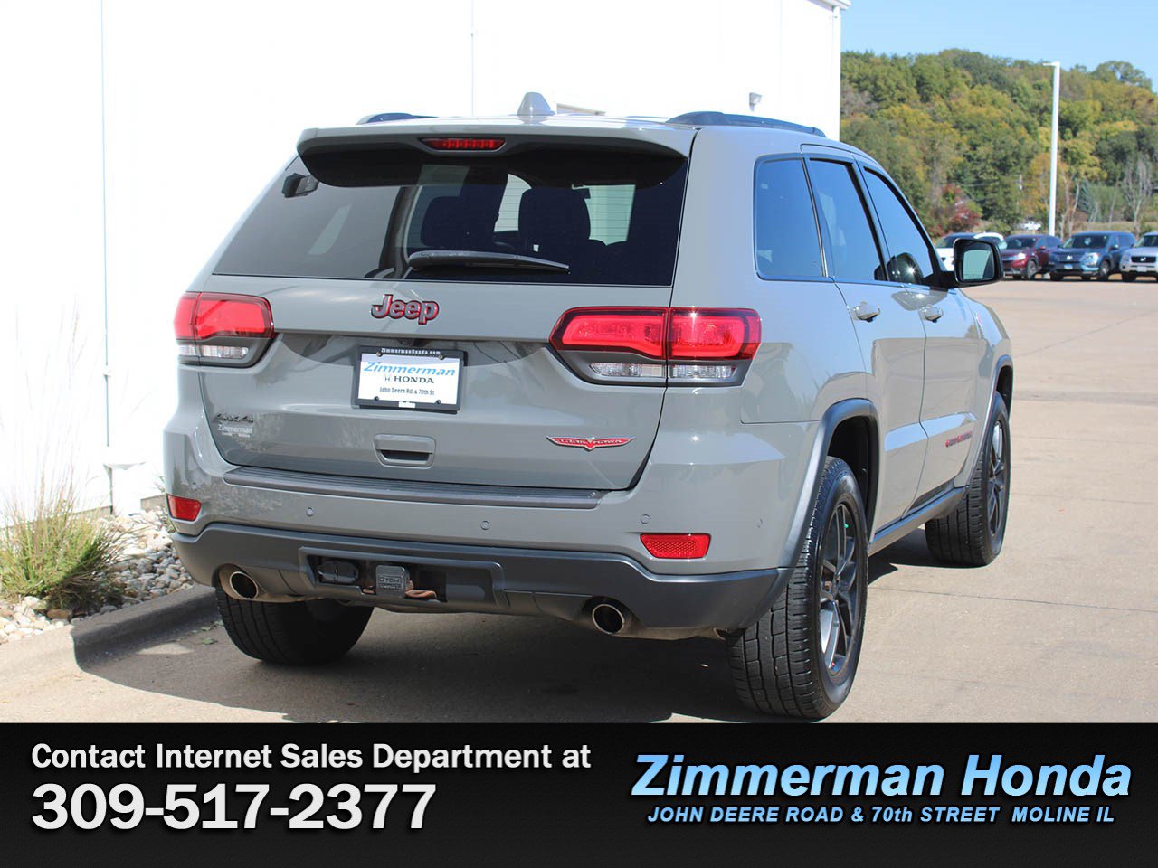Used 2021 Jeep Grand Cherokee Trailhawk w/ Trailhawk Luxury Group AWD/4WD image 2