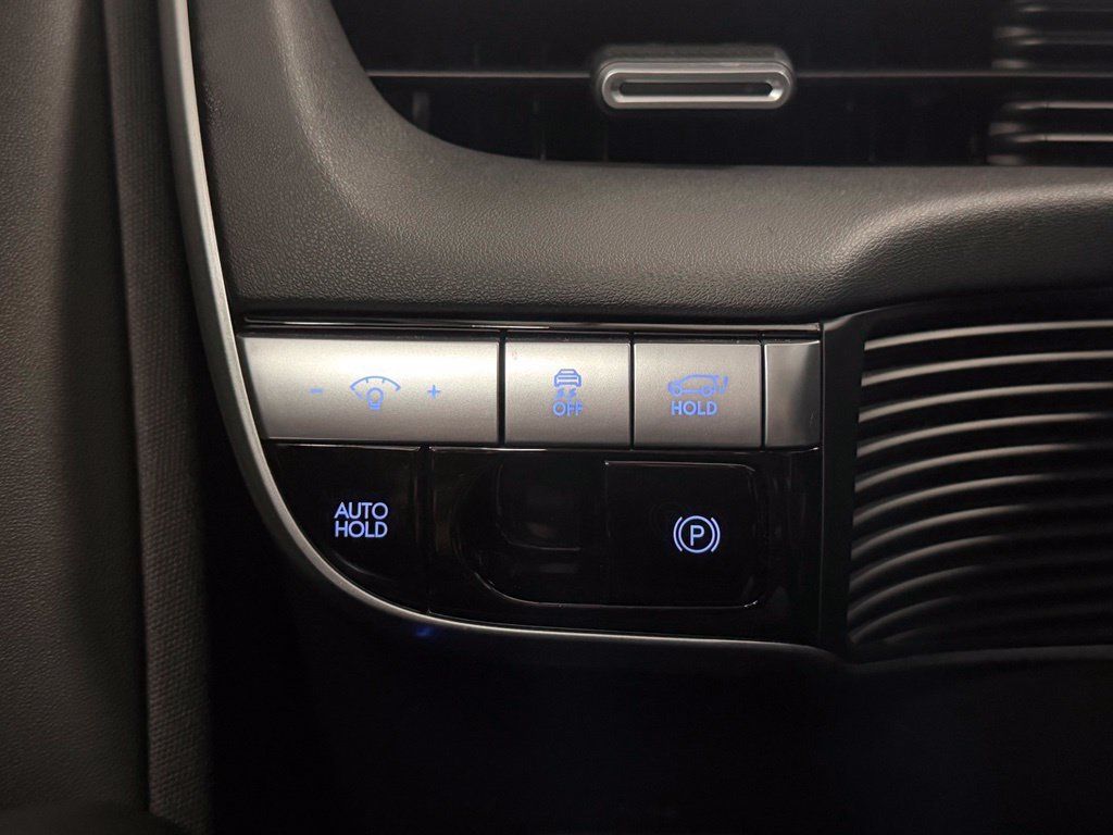 Certified 2023 Hyundai Ioniq 5 SEL AWD/4WD image 14