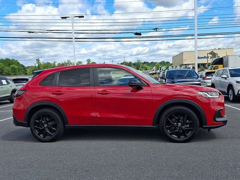 Certified 2024 Honda HR-V Sport image 6
