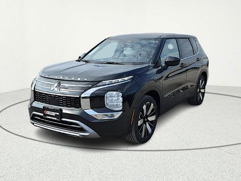 New 2026 Mitsubishi Outlander SE FWD image 1