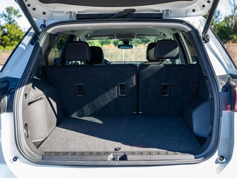 Used 2024 Chevrolet Equinox LT image 15