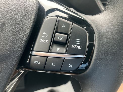 Certified 2025 Ford Escape Platinum AWD/4WD image 25